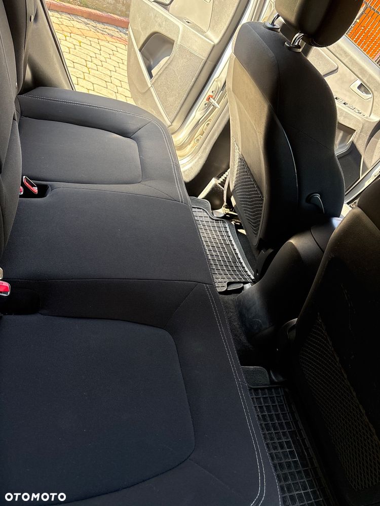 Kia Sportage 2.0 CRDI M - 6