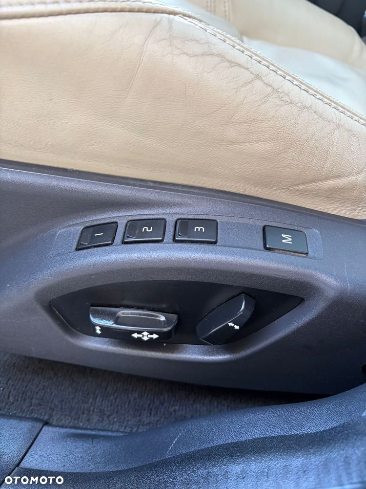 Volvo XC 60 - 14