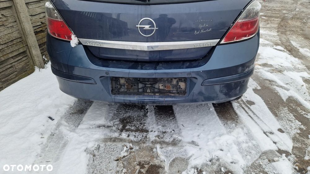 OPEL ASTRA H LIFT ZDERZK TYŁ PDC Z168 - 1