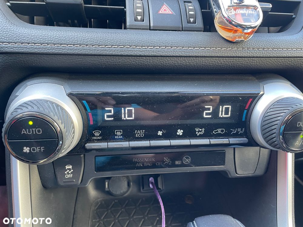 Toyota RAV4 - 23