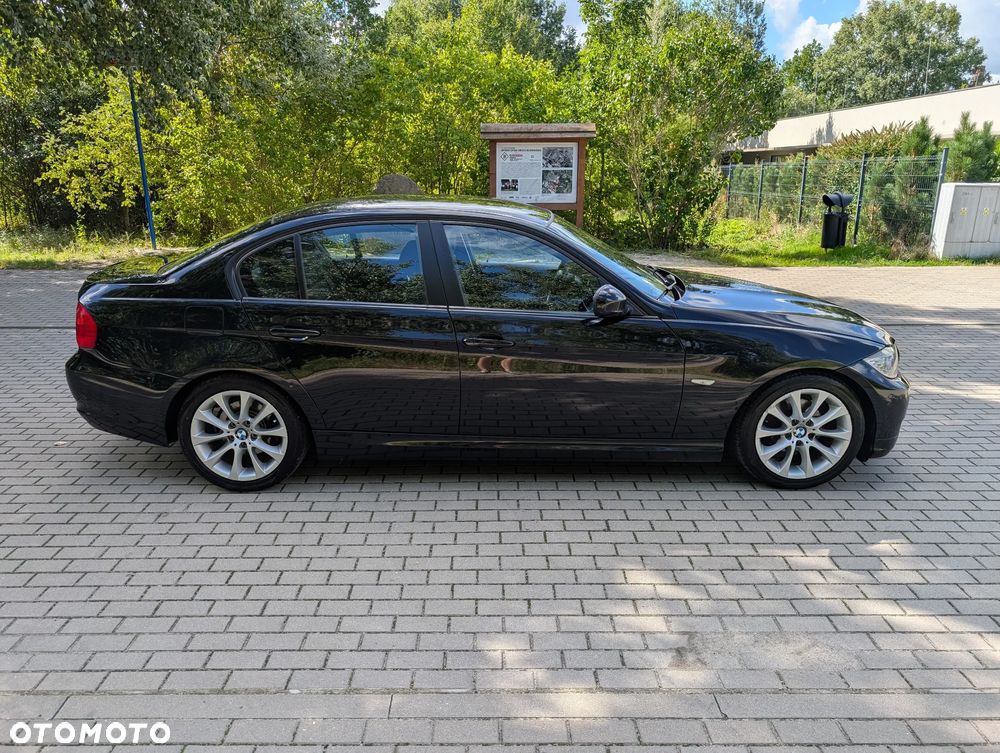 BMW Seria 3 318d - 10