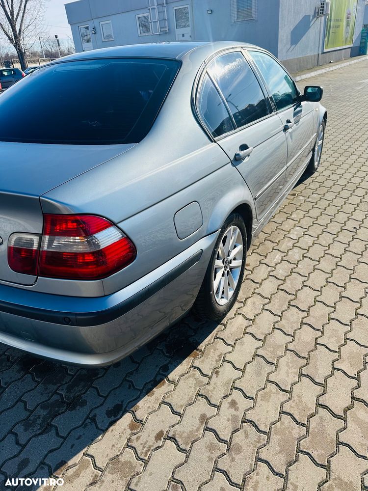 BMW Seria 3 318i - 17