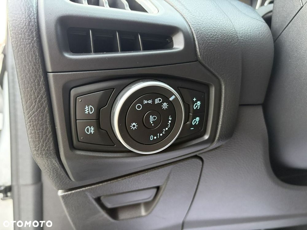 Ford Focus - 18