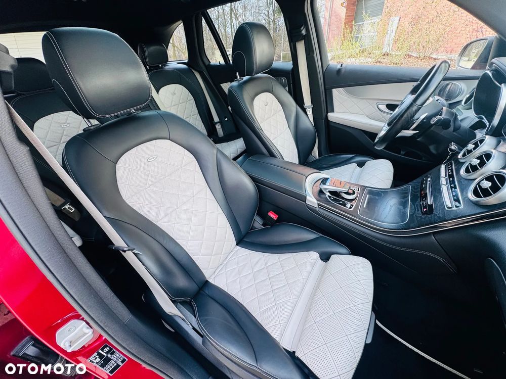 Mercedes-Benz GLC - 38