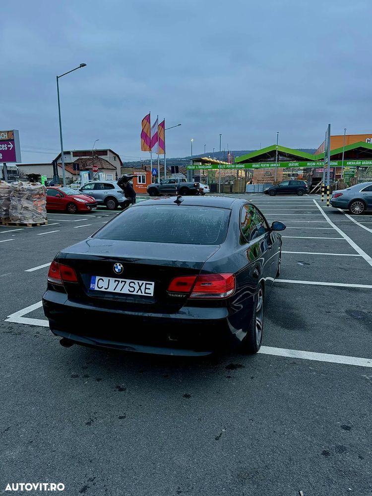 BMW Seria 3 320d Coupe - 4