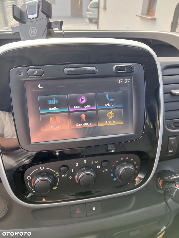Renault Trafic - 10