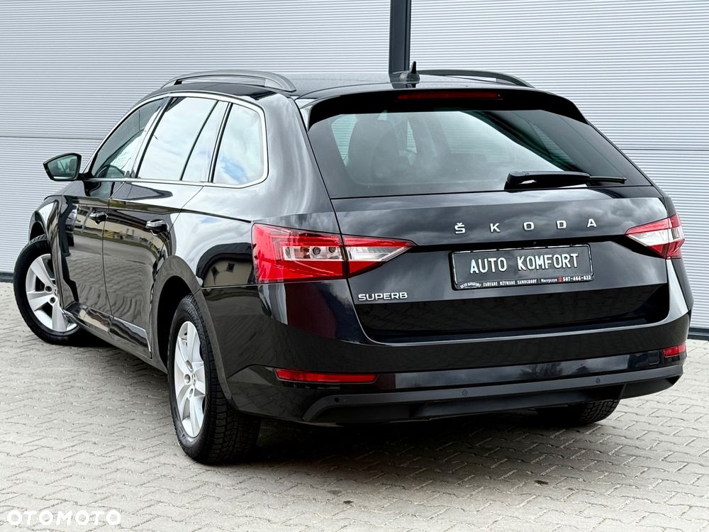 Skoda Superb 1.6 TDI DSG Ambition - 19