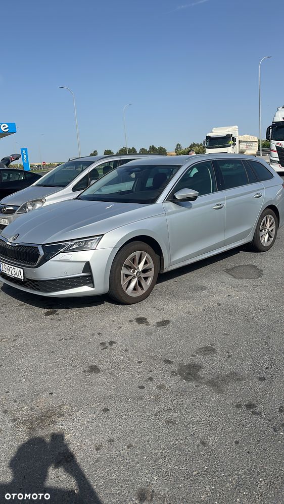 Skoda Octavia 1.5 TSI mHEV Selection DSG - 7