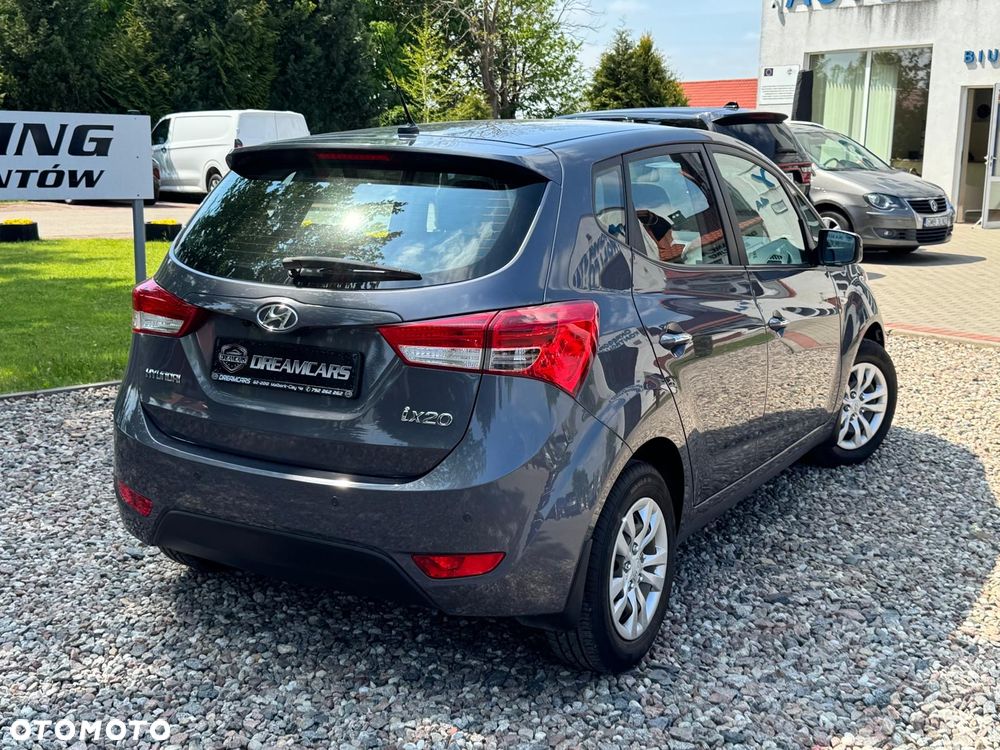Hyundai ix20 - 8
