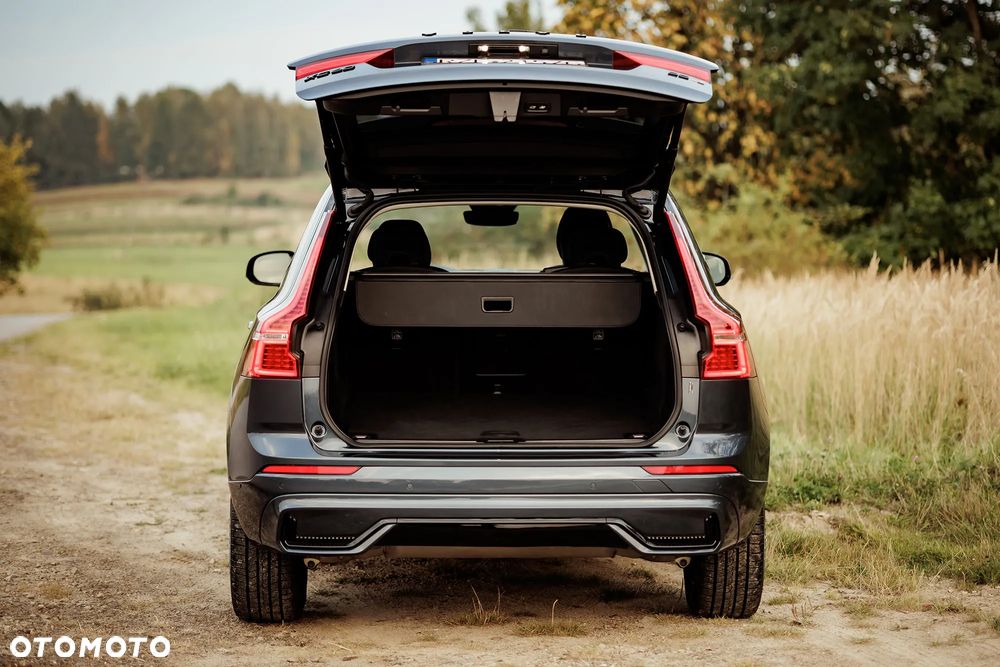 Volvo XC 60 B5 B AWD Plus Dark - 17