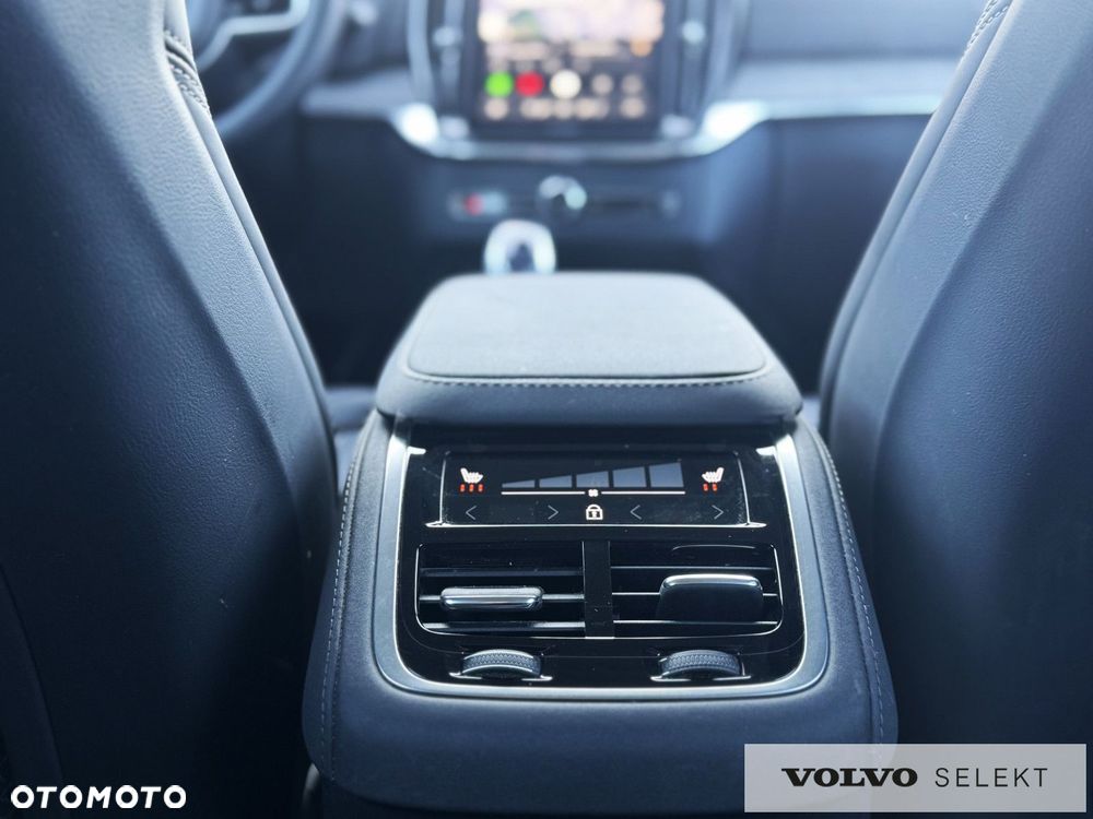 Volvo XC 90 - 30
