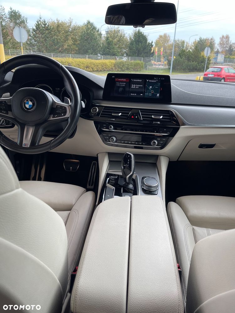 BMW Seria 5 520d xDrive M Sport sport - 10
