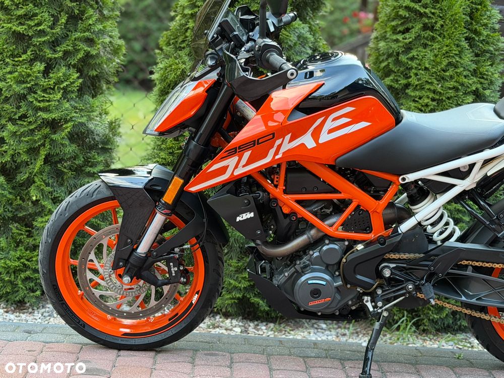 KTM Duke - 19
