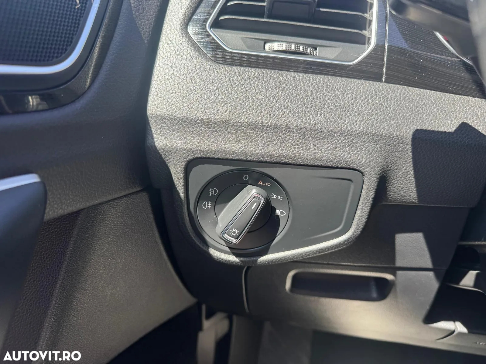 Volkswagen Golf 1.5 TSI ACT OPF DSG Highline - 20