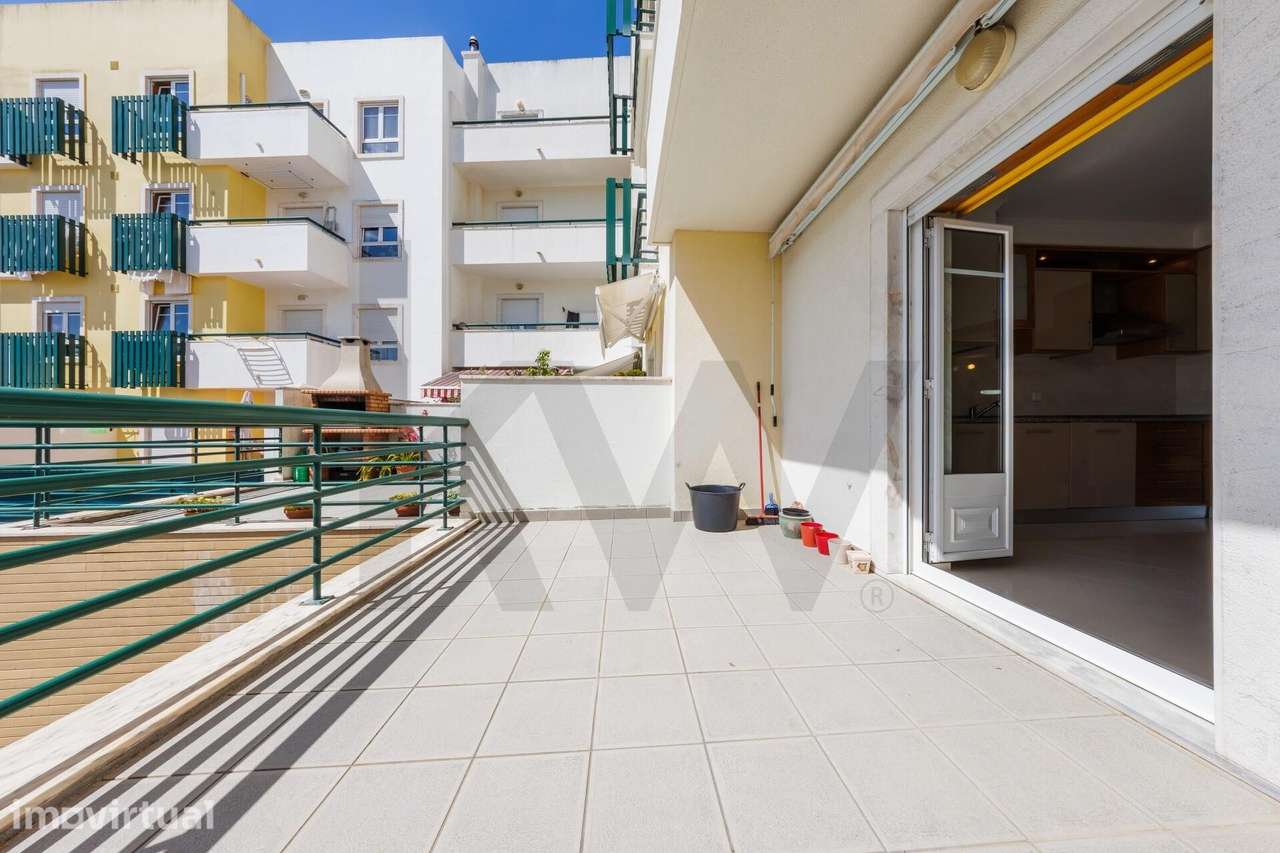 Apartamento T3 Duplex com terraço, parqueamento e arrecadação - Quinta - Grande imagem: 5/43