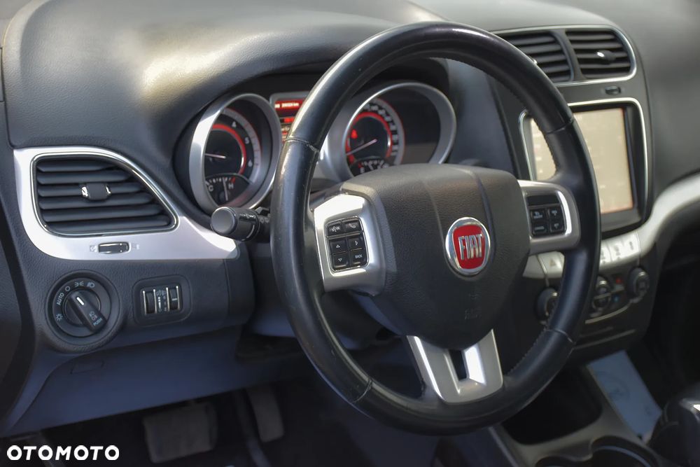 Fiat Freemont 2.0 Multijet Black Code AWD - 22