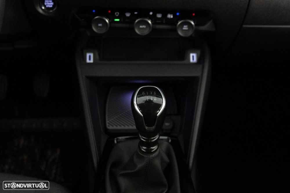 Citroën C4 1.2 PureTech Shine - 26