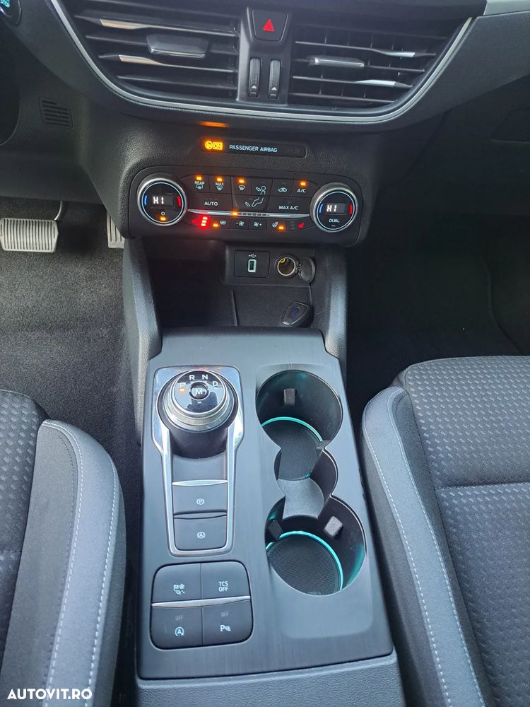 Ford Focus 1.5 EcoBlue Titanium - 25