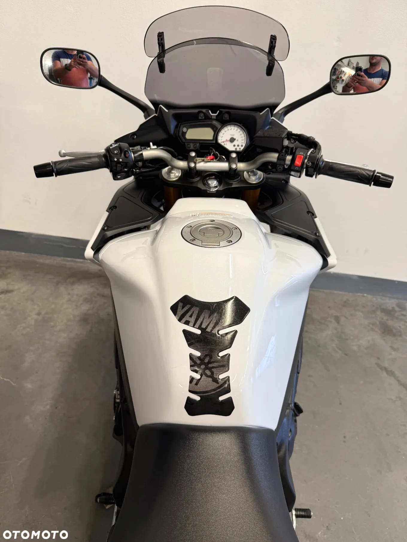 Yamaha FZ8 - 37