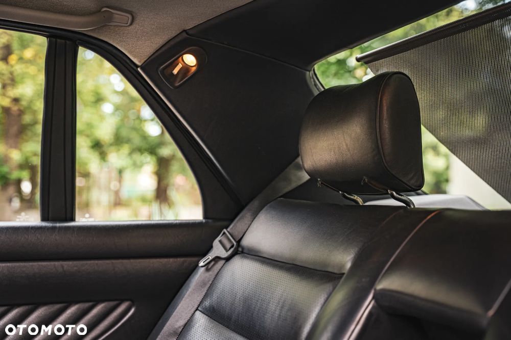 Mercedes-Benz Klasa S - 21