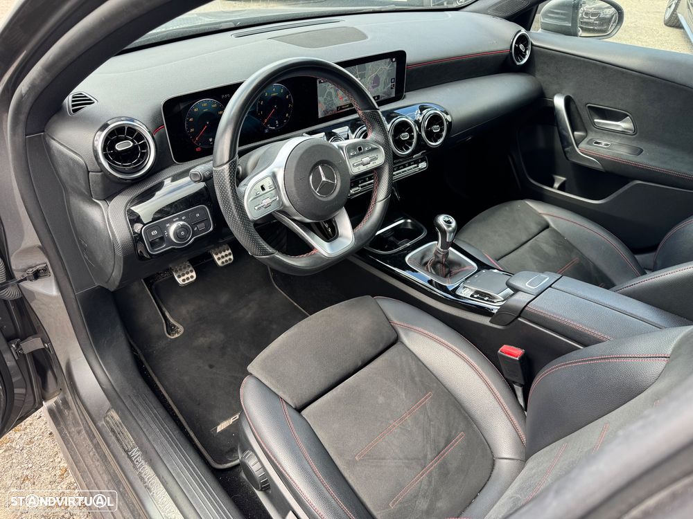 Mercedes-Benz A 200 Limousine AMG Line - 11