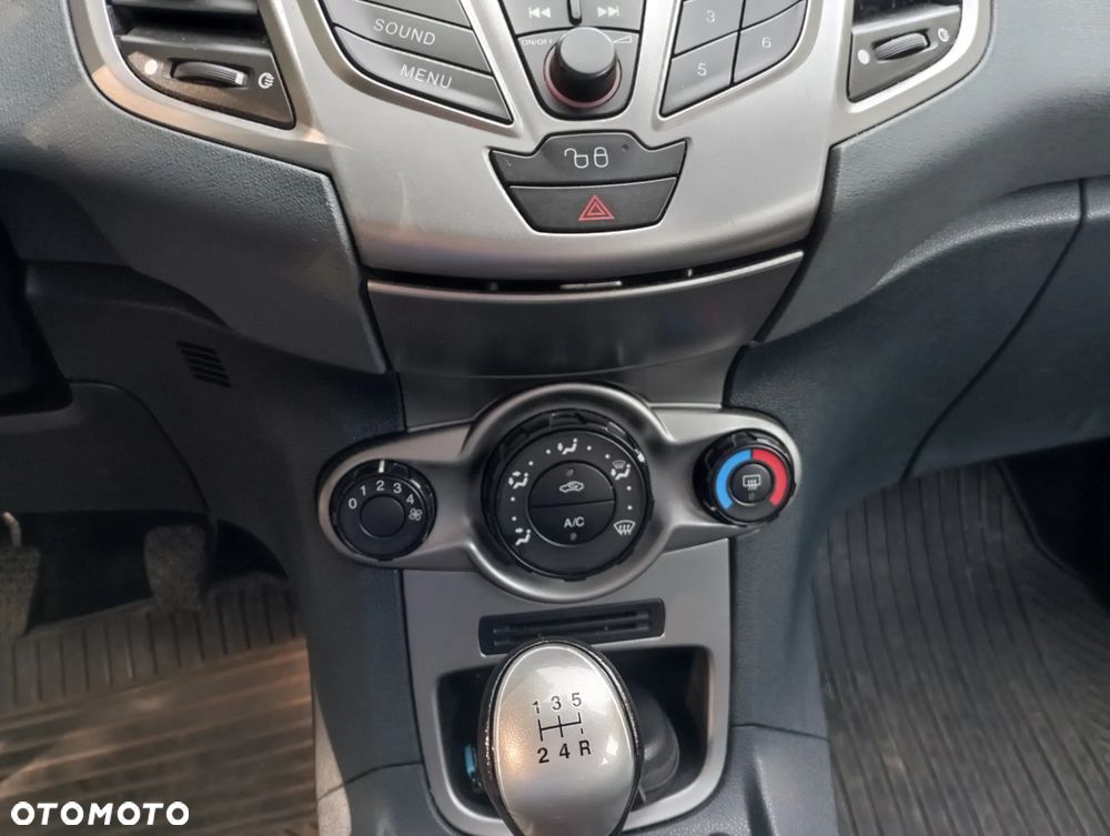 Ford Fiesta - 4