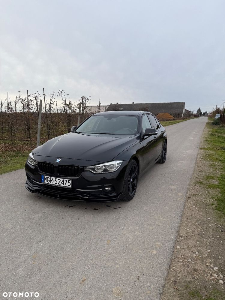 BMW Seria 3 318d - 21
