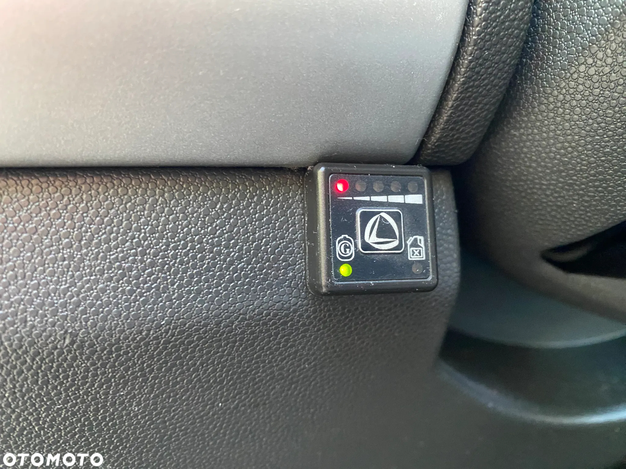 Opel Zafira 1.8 Cosmo - 28