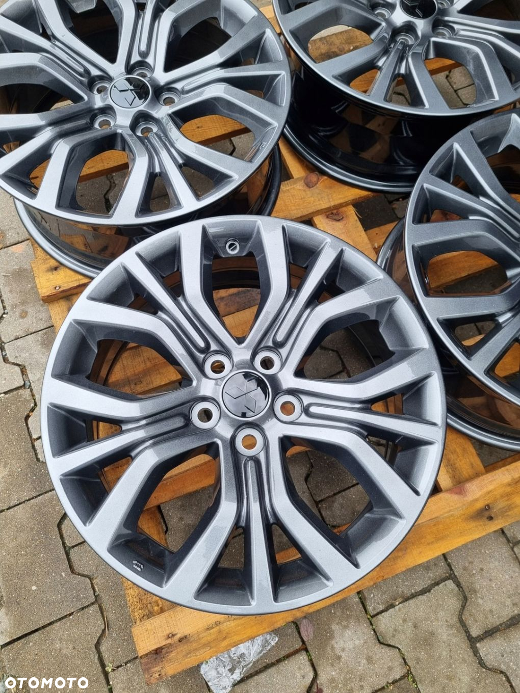 FELGA MITSUBISHI AUTLANDER ASX 7x18 ET38 MZ315060 - 4
