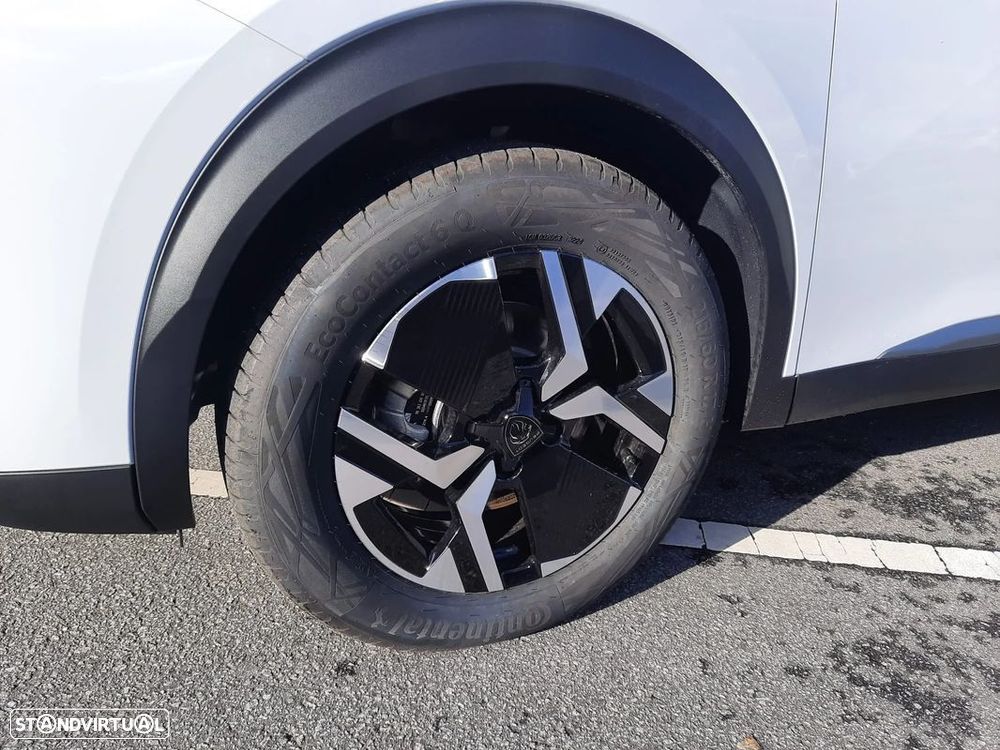 Peugeot e-2008 54 kWh Allure - 13