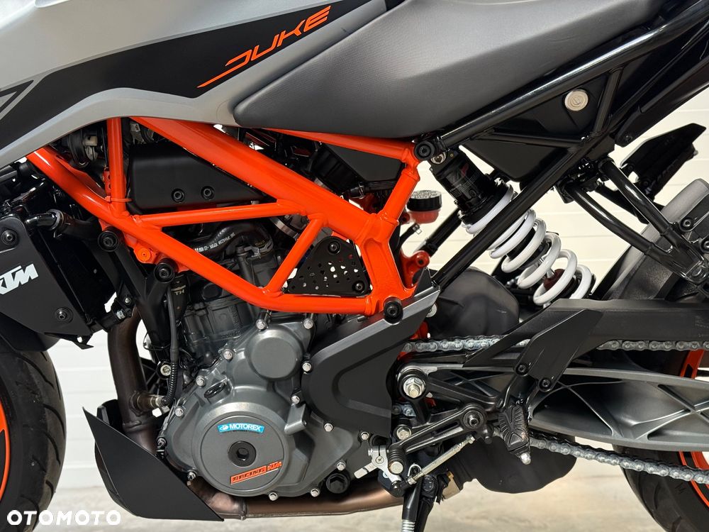 KTM Duke - 32
