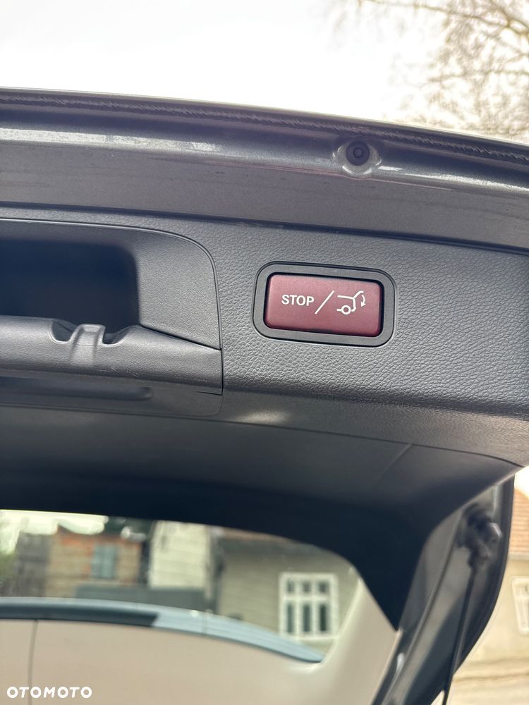 Mercedes-Benz GLC 250 d 4Matic 9G-TRONIC AMG Line - 14