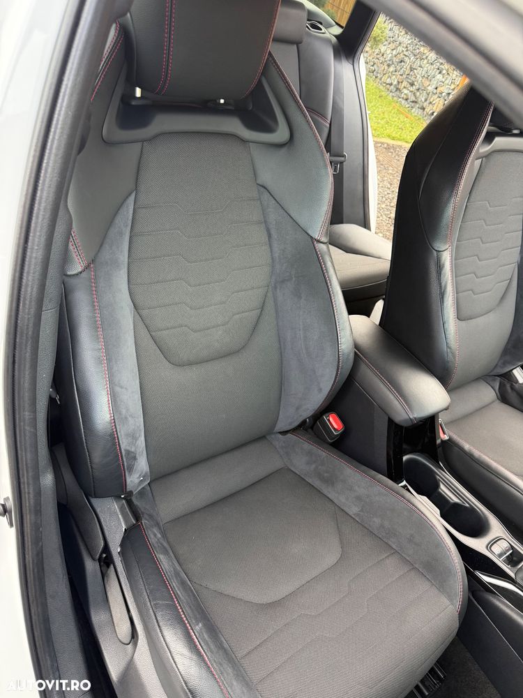 Toyota Corolla 1.8 Hybrid Comfort - 18