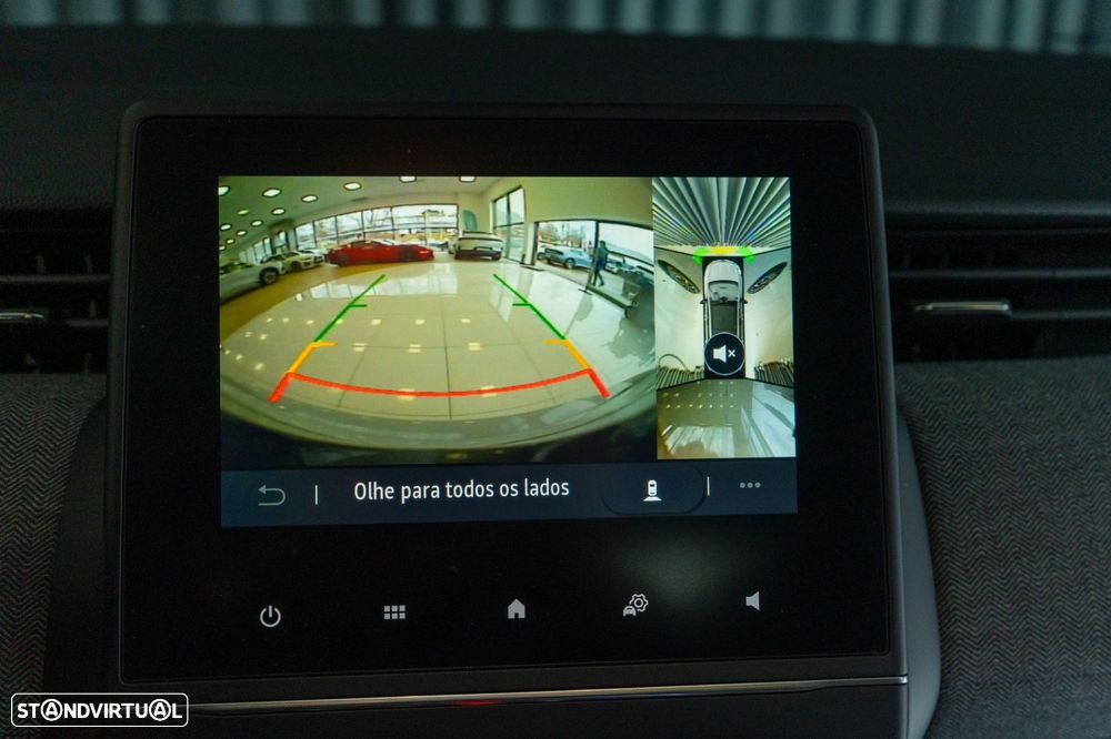 Renault Clio 1.0 TCe Techno Bi-Fuel - 11