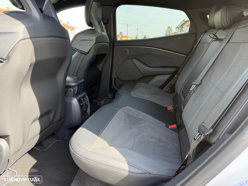 Ford Mustang Mach-E - 11