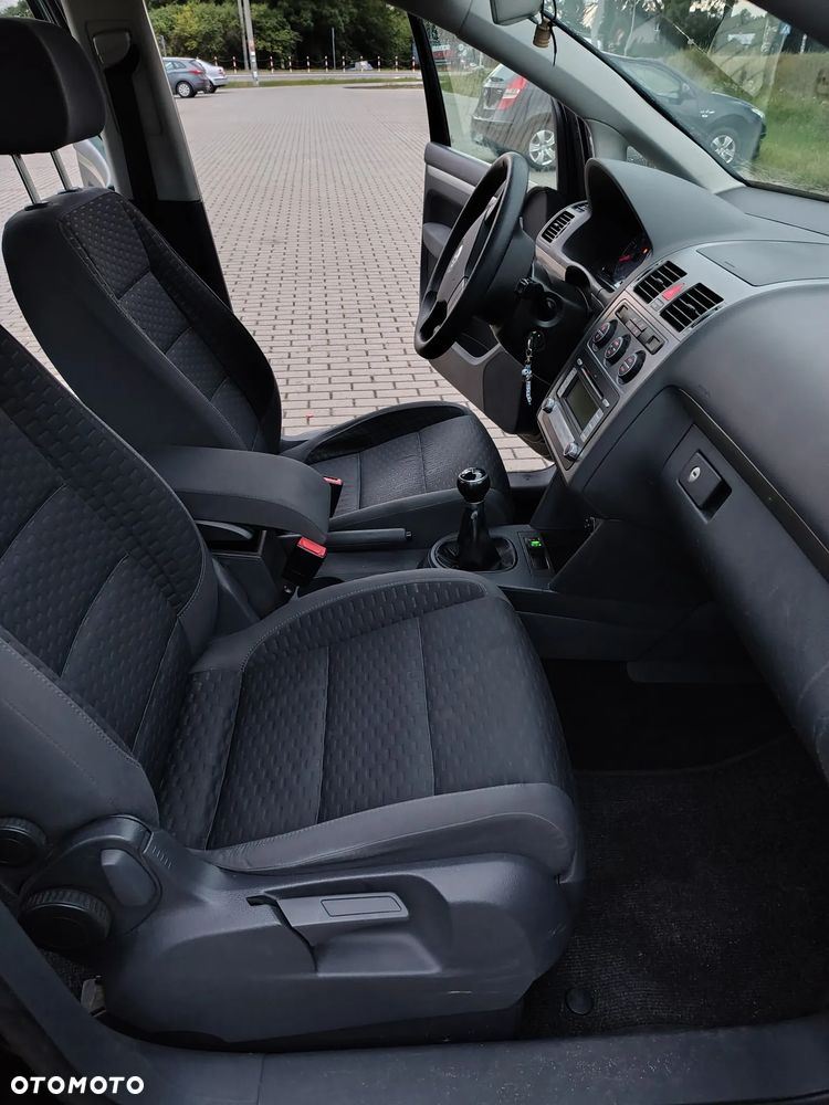 Volkswagen Touran 1.6 Trendline - 6