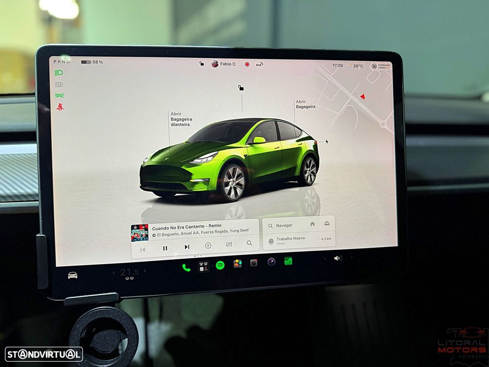 Tesla Model Y Long Range Dual Motor AWD - 28