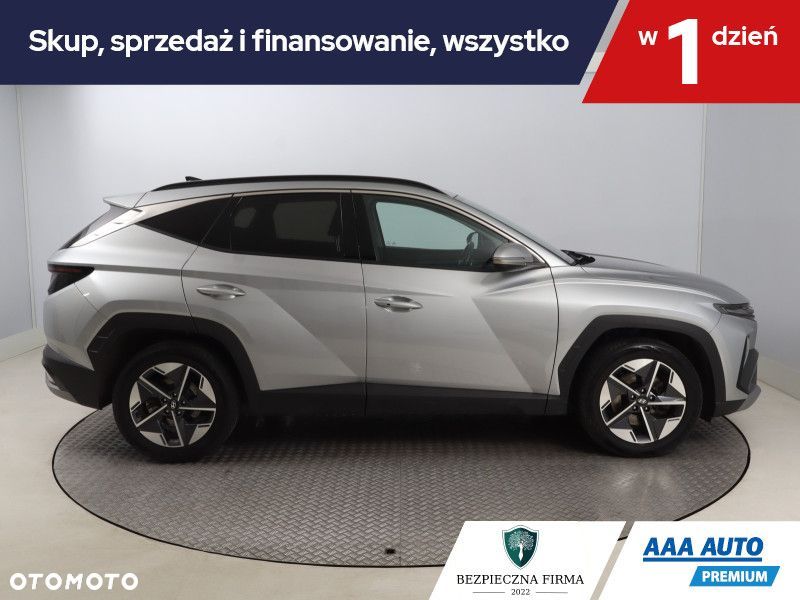 Hyundai Tucson - 8