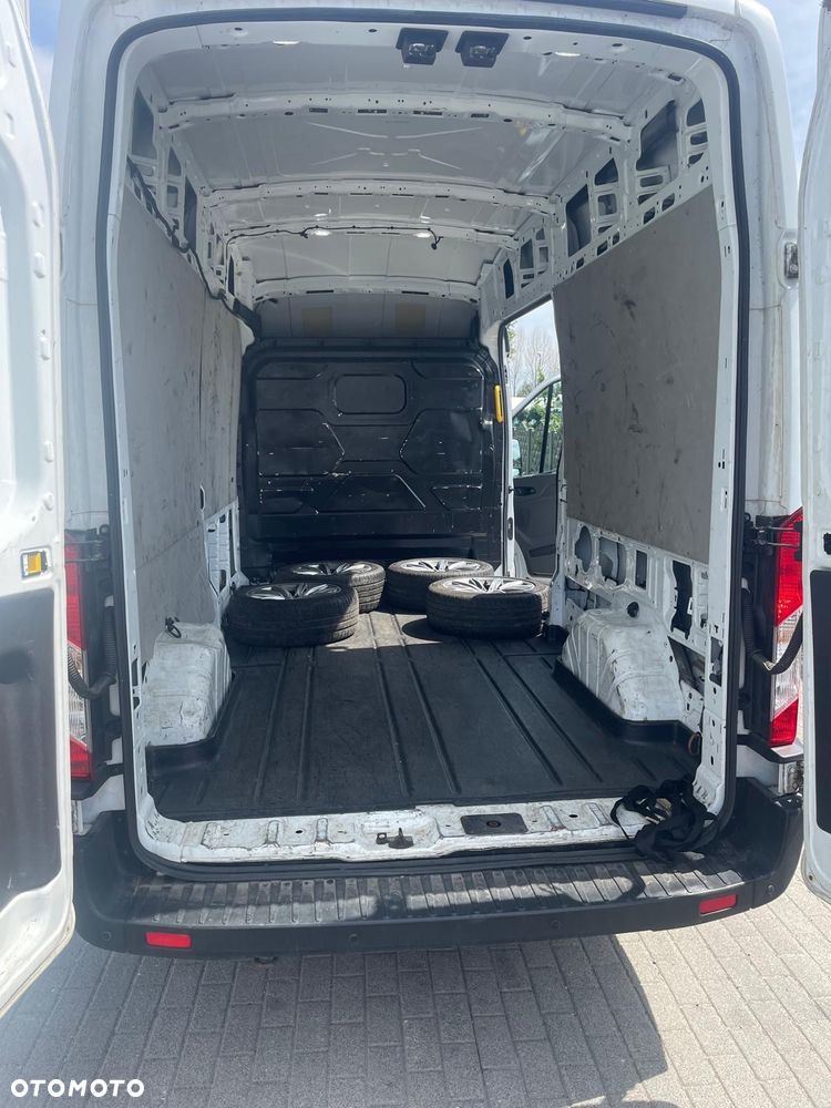 Ford Transit - 11