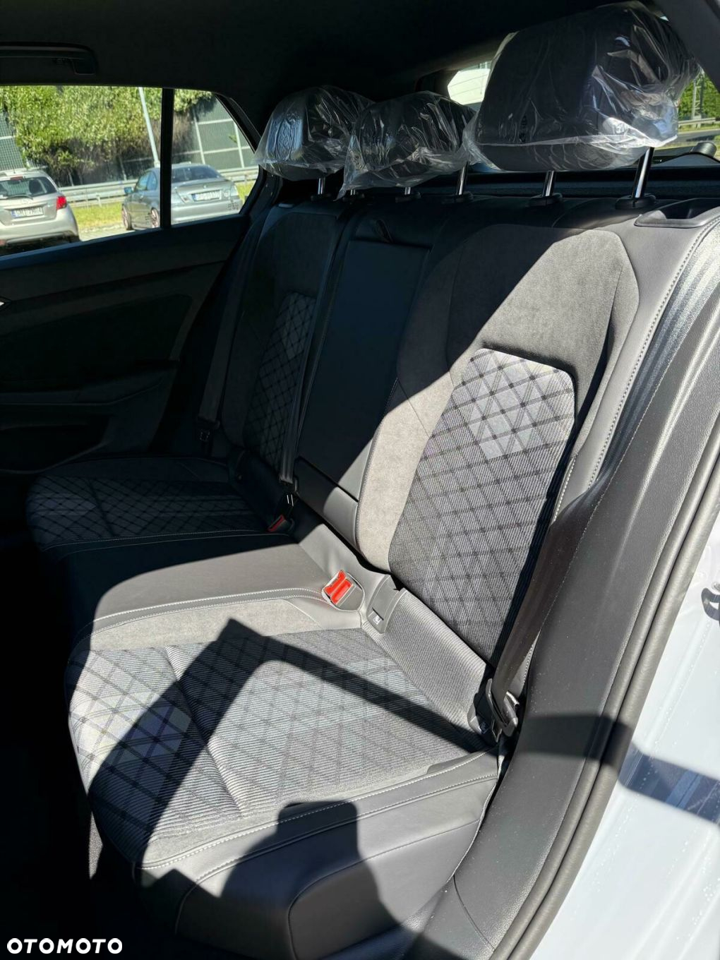 Volkswagen Golf - 35