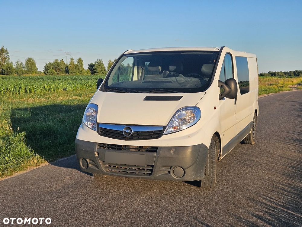 Opel Vivaro - 1