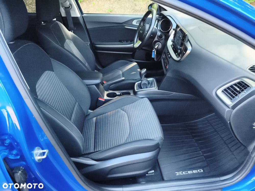 Kia XCeed 1.5 T-GDI M - 9
