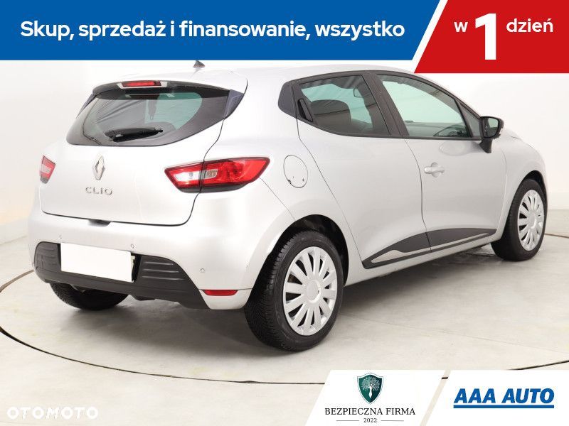 Renault Clio - 7