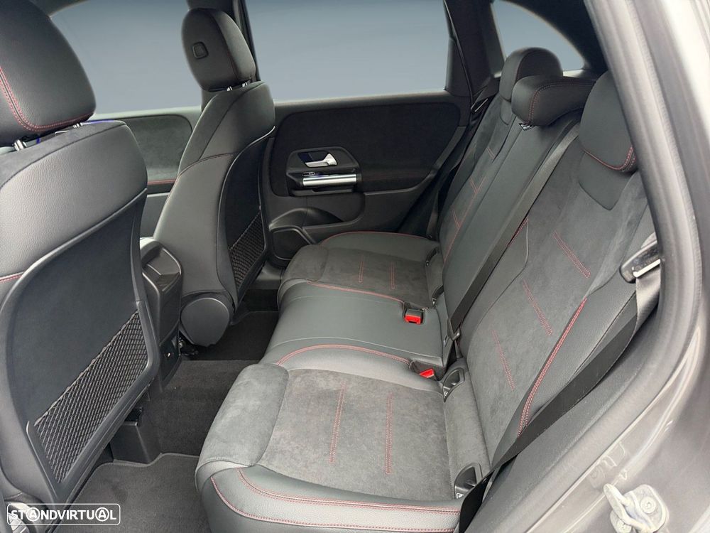 Mercedes-Benz B 250 e - 12