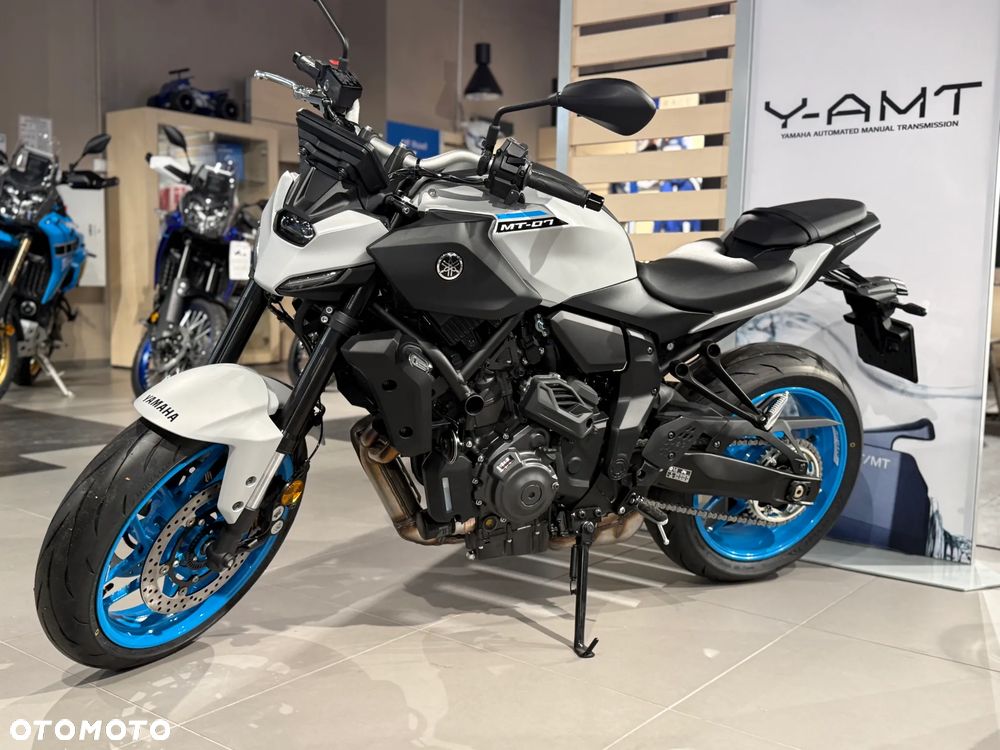 Yamaha MT - 16