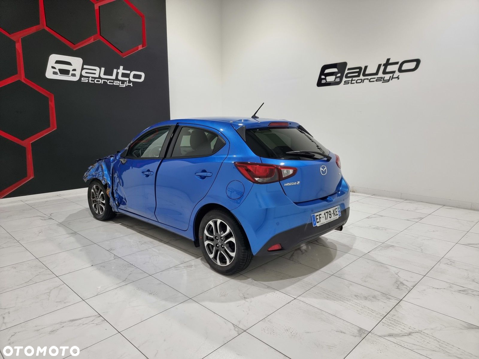 Mazda 2 - 6