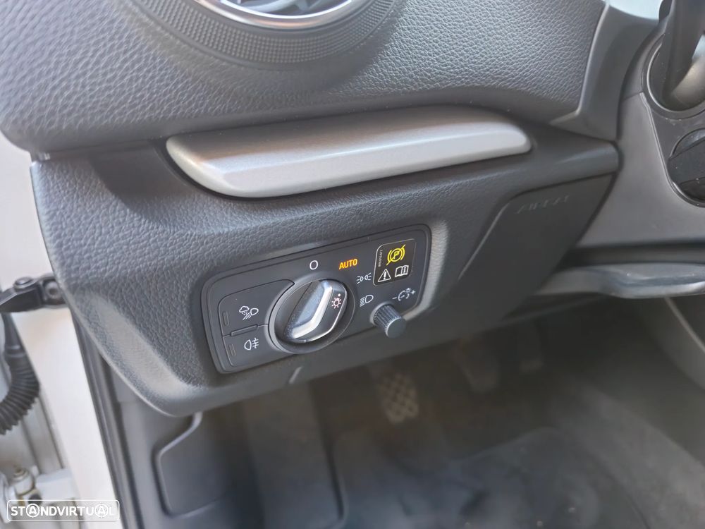 Audi A3 Limousine 1.6 TDI Sport - 15