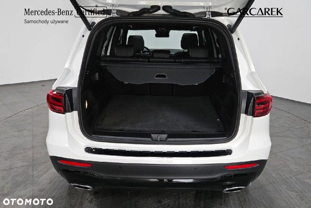 Mercedes-Benz GLB - 13