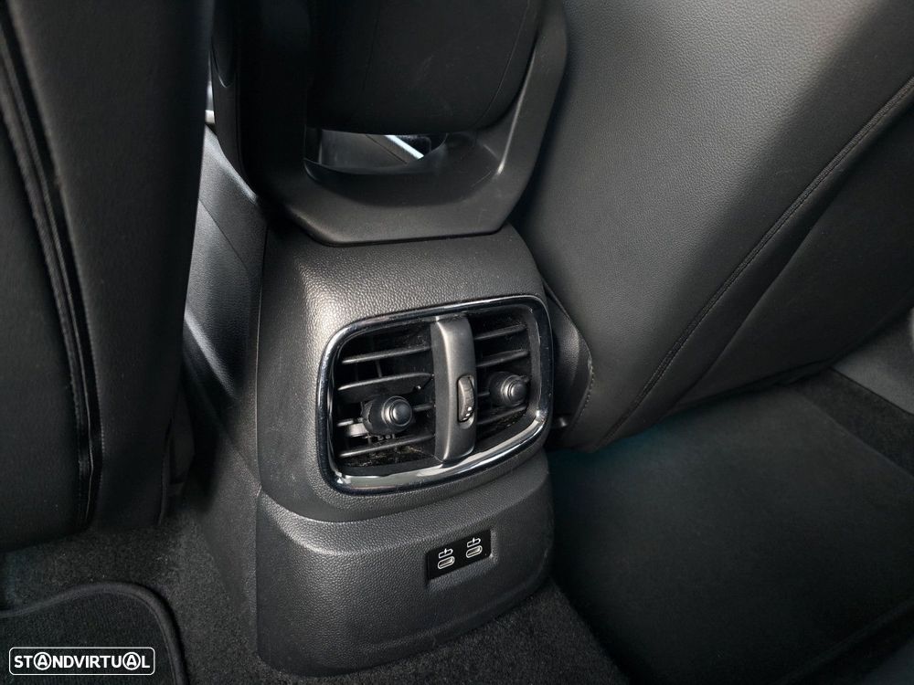 MINI Countryman Cooper SE Premium Essential Auto - 44