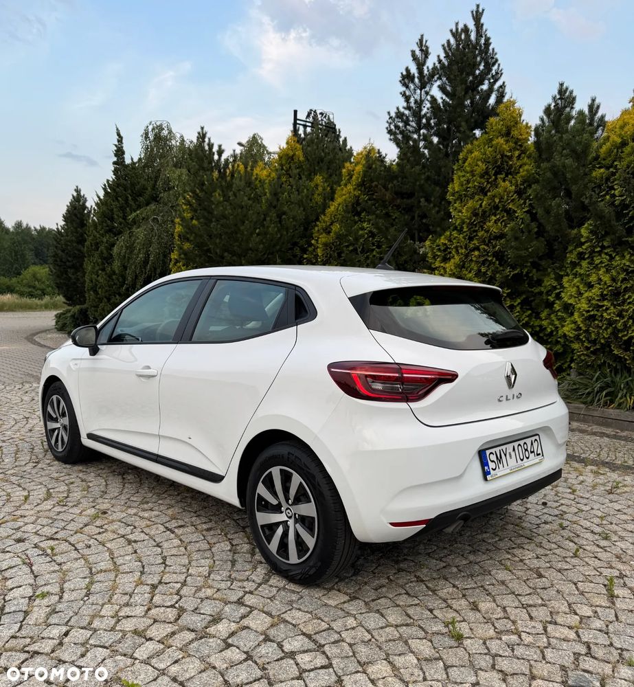 Renault Clio - 10